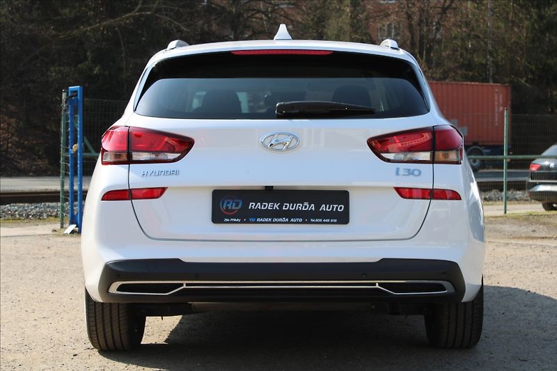 Hyundai i30 1,5 TGDI  1MAJ,AT,SMART,ZÁRUKA - fotka 6 z 41