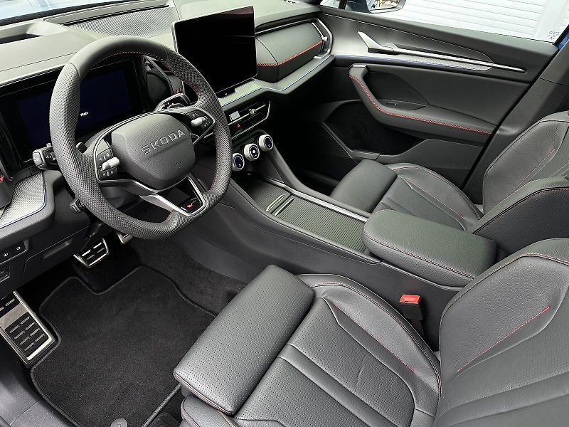 Škoda Kodiaq RS 2.0TSi DSG 4x4 265PS Matrix - fotka 13 z 54