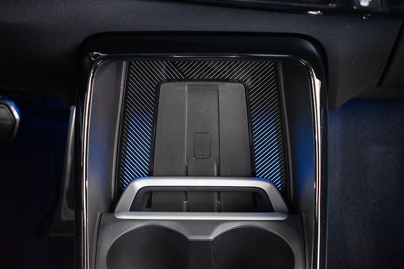 BMW Řada 2 218d ///MSPORT*ZÁRUKA*DPH*ČR 1 - fotka 25 z 49