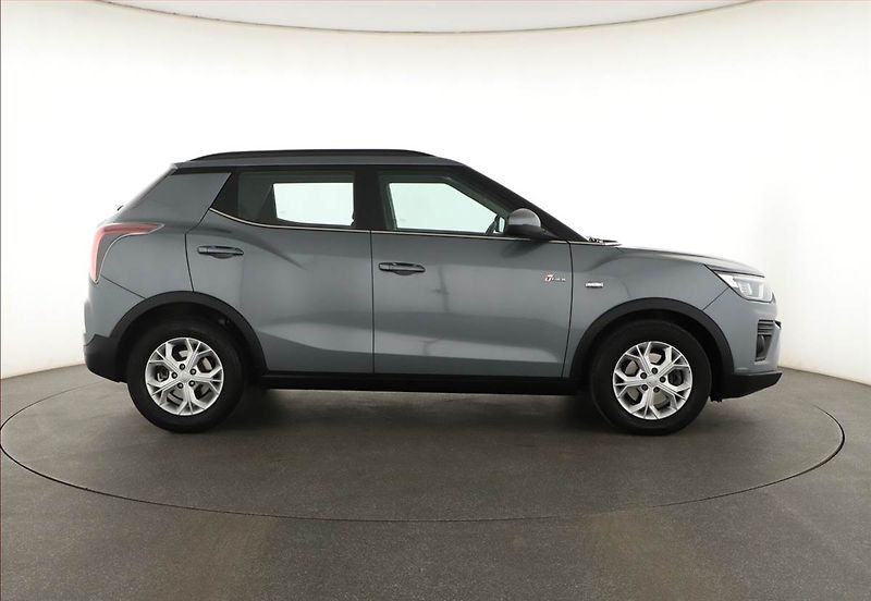 SsangYong Tivoli (2022) 1.5 T-GDI, Automat, Serv.kniha - fotka 6 z 16