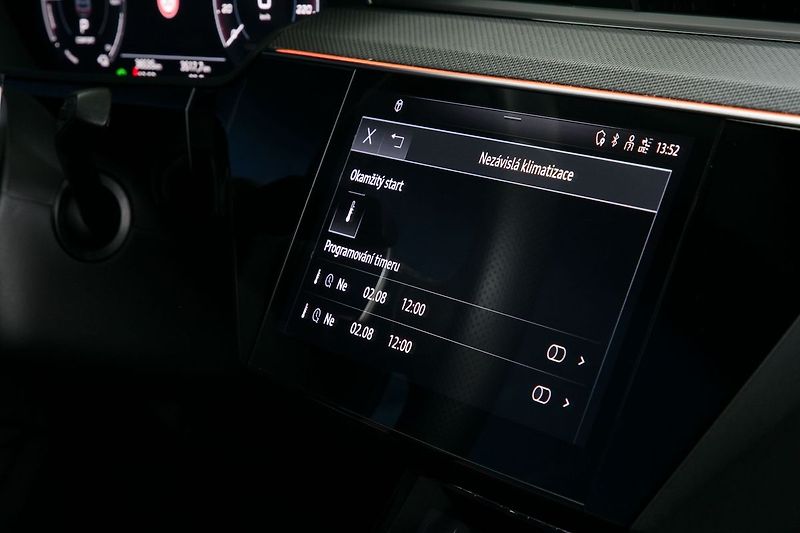 Audi e-tron 55 300kW SB BlackEdit ZÁRUKA - fotka 35 z 48