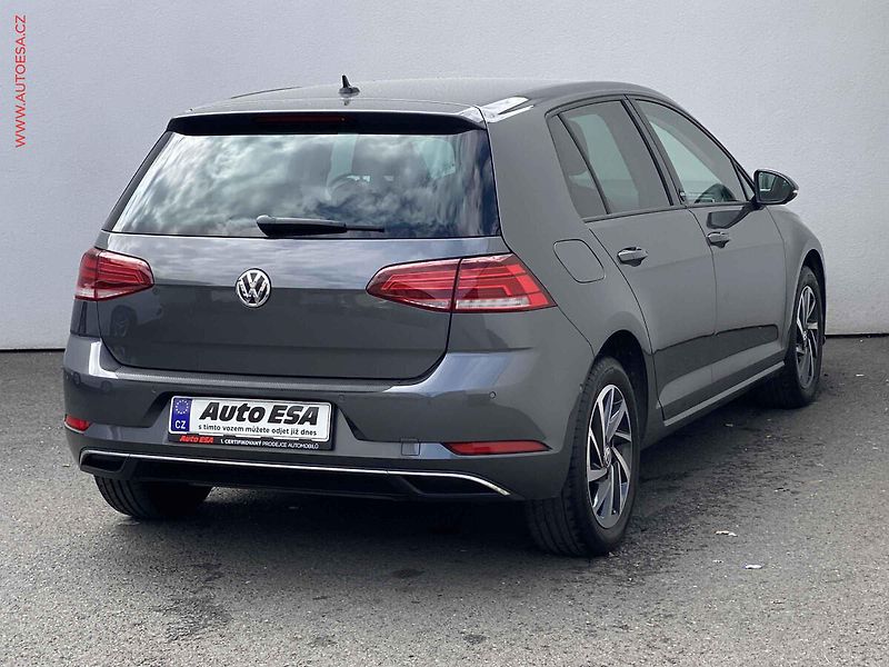 Volkswagen Golf (2017) 1.5 TSi, Sound, LED, navi, - fotka 4 z 18