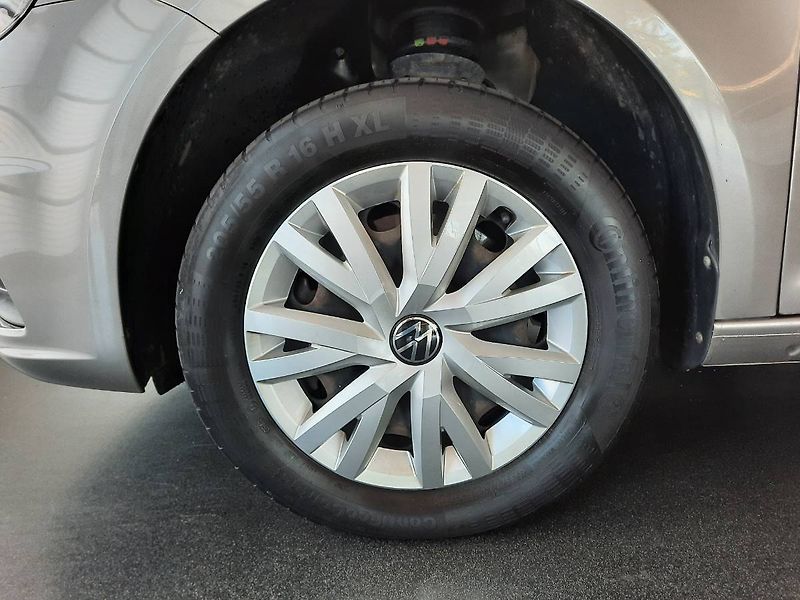Volkswagen Caddy (2018) Maxi 1.4 TSI (92kW/125k) 7 mís - fotka 22 z 23