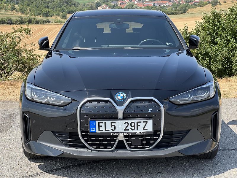 BMW i4 eDrive 40 Tažné Keyless SoH 94 - fotka 6 z 25