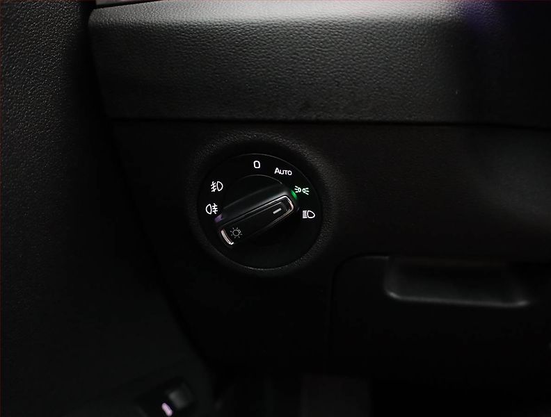 Škoda Karoq (2019) 2.0 TDI - fotka 15 z 18