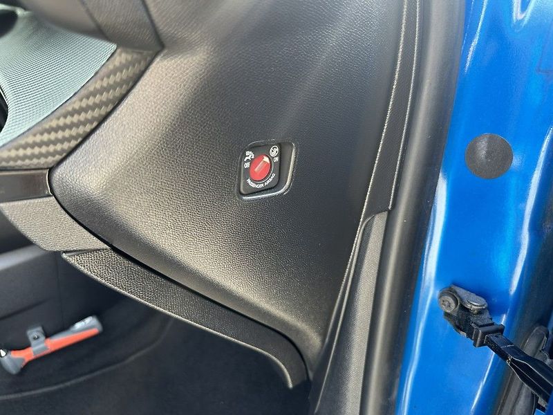 Peugeot 208 electric drive 100kW e GT Line - fotka 23 z 25