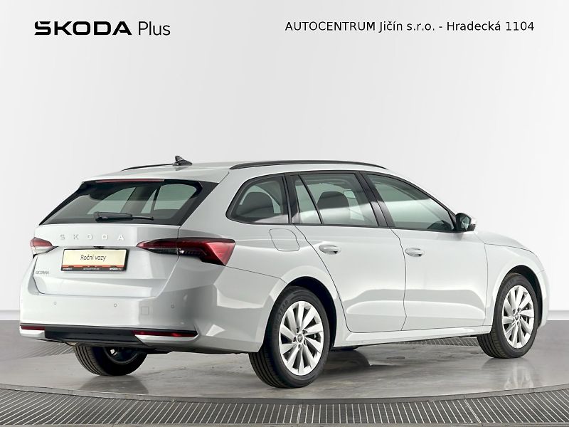 Škoda Octavia (2025) Combi 2.0TDI 85kW Essence Plus - fotka 2 z 27