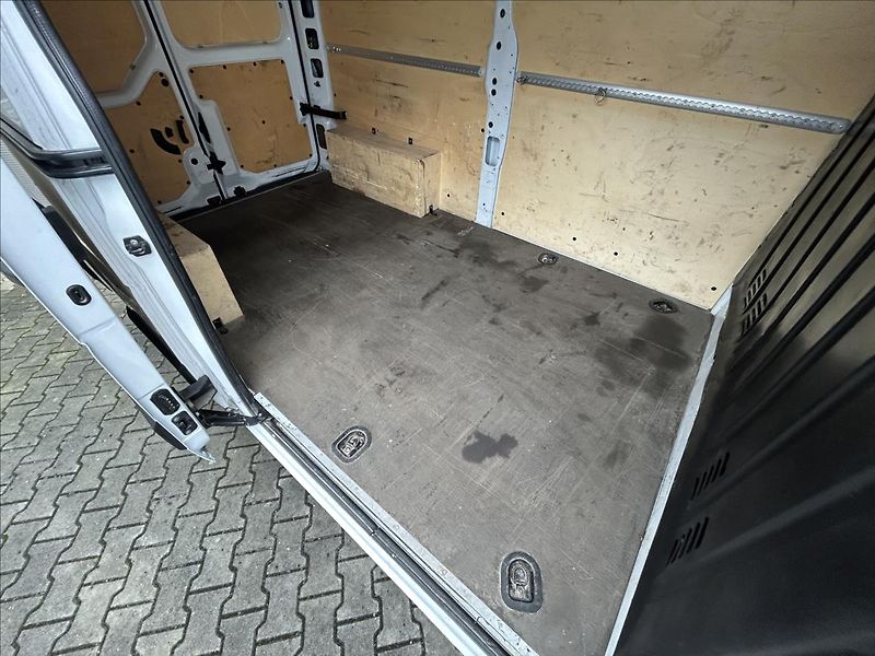 Opel Movano 2,3   CDTi,L2H2,DPH,ČR,2.MAJIT - fotka 22 z 24