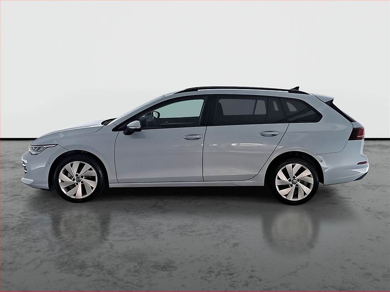 Volkswagen Golf (2025) Life 1.5 TSI - fotka 3 z 18