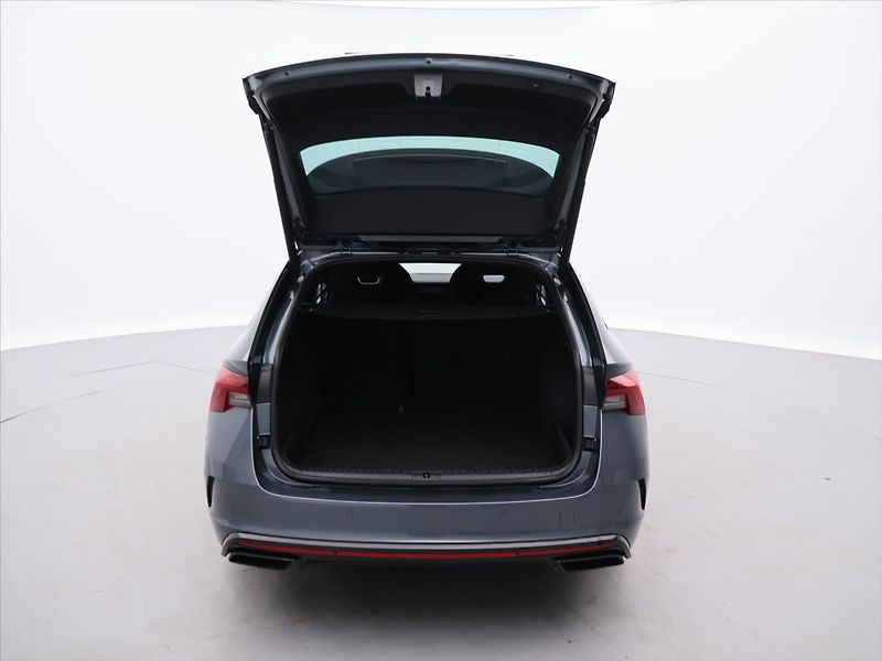 Škoda Octavia 2,0 TDI 147kW RS CZ DSG 4x4 - fotka 9 z 39