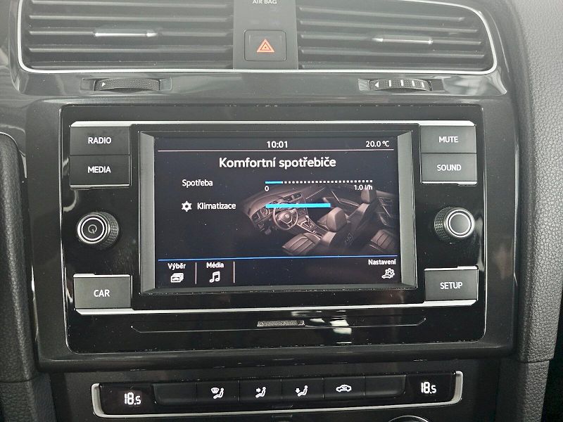 Volkswagen Golf Variant (2019) 1,0 TSI 85kW 7DSG Comfortline - fotka 10 z 26