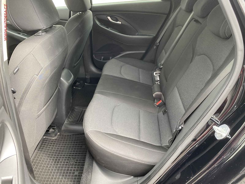 Hyundai i30 (2021) 1.5 T-GDi, ČR, Smart, LED - fotka 10 z 19