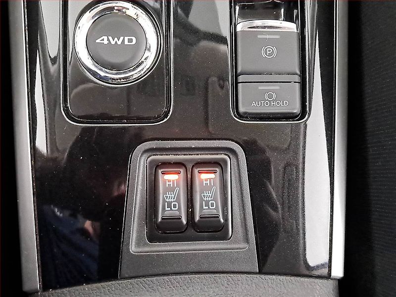 Mitsubishi Outlander (2019) 2.0, 4X4, Automat, ČR,1.maj - fotka 19 z 21