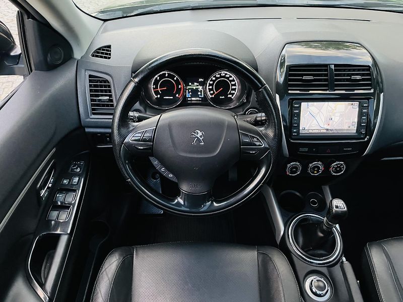 Peugeot 4008 1.8HDI 4x4 VÝHŘEV KAMERA TAŽNÉ - fotka 25 z 47