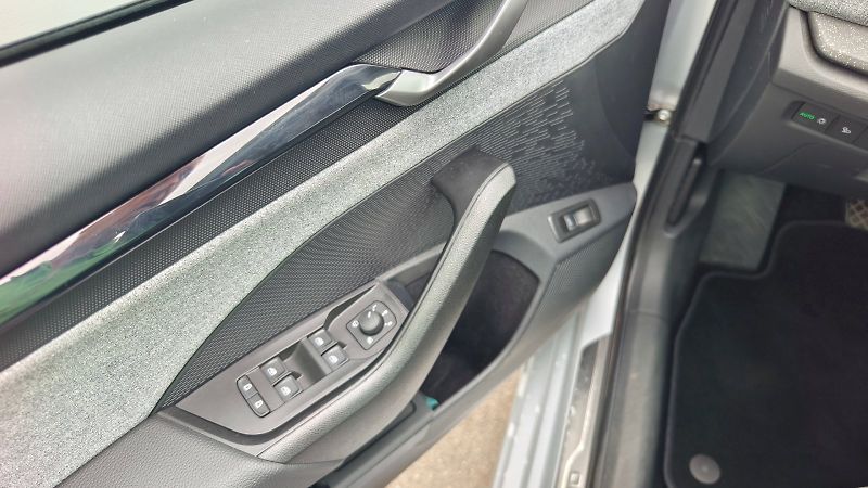 Škoda Octavia (2025) OCT.COMBI TOP SELECTION 1,5 TS - fotka 11 z 27