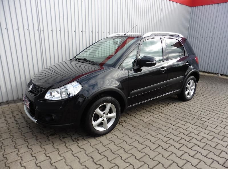 Suzuki SX4 1,6 VVTi Style 4x4 Navi 1.maj. - fotka 1 z 16