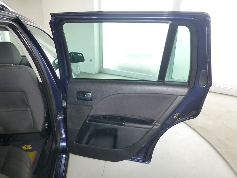 Ford Mondeo (2006) 2,2TDCI-114KW**VYHŘ.SED**TAŽNÉ - fotka 18 z 22