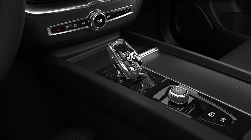 Volvo XC60 (2026) T6 AWD PLUS BRIGHT AUT - fotka 13 z 13