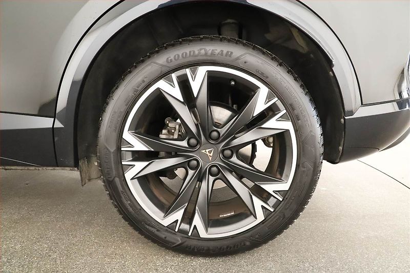 Cupra Formentor (2025) 1.5 TSI - fotka 12 z 16