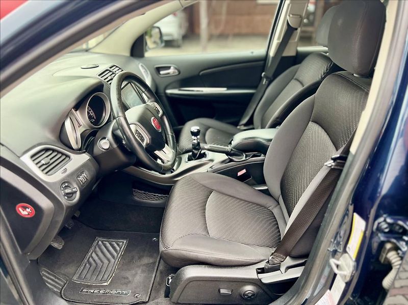 Fiat Freemont 2,0 Mjet URBAN / 7MÍST / - fotka 10 z 43