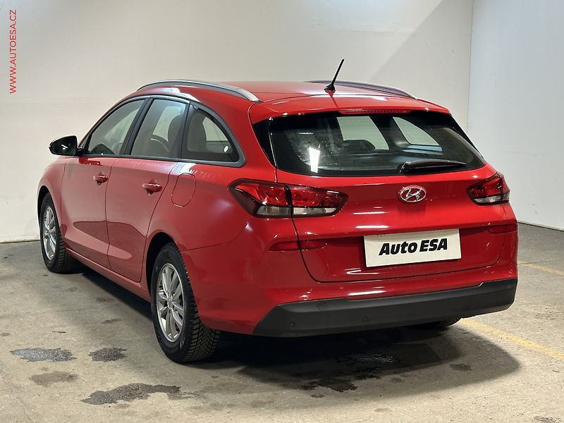 Hyundai i30 (2019) 1.6 CRDi, 2.maj,ČR, servis - fotka 4 z 22