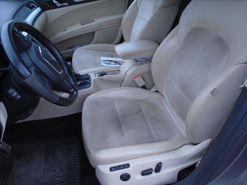 Škoda Superb 2,0   2.0.TDI-CR-125KW - fotka 10 z 28