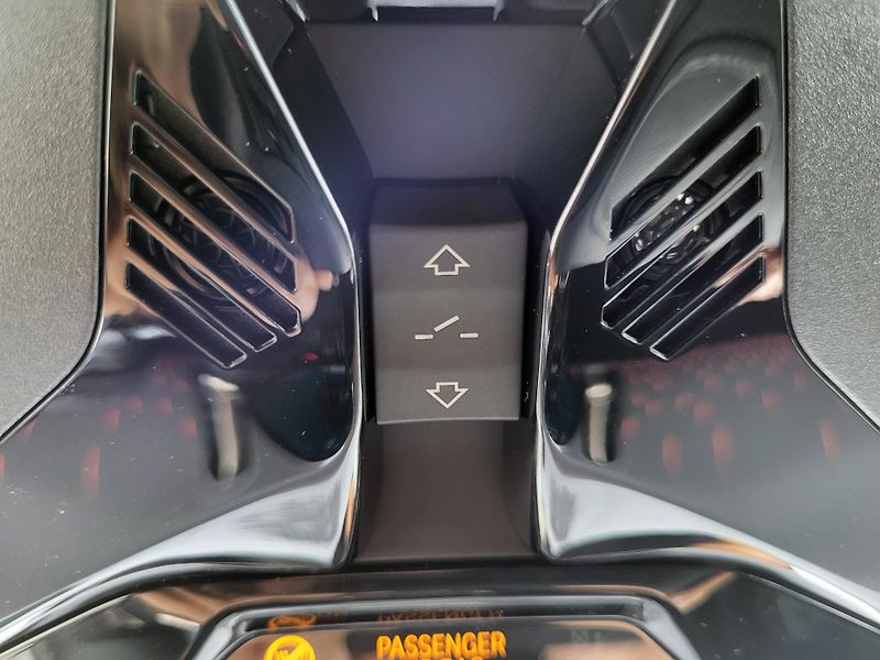Mini Countryman SE ALL4 ELEKTRO 225kW - fotka 35 z 48