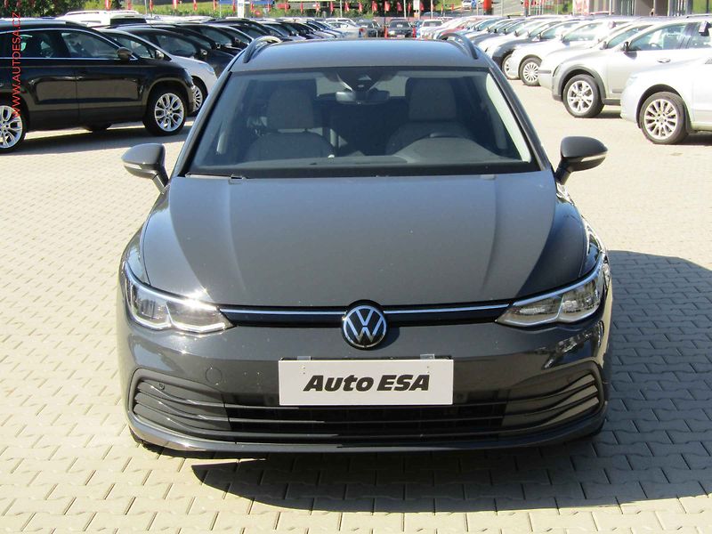 Volkswagen Golf (2022) 1.6TDi, LED, DSG - fotka 2 z 21