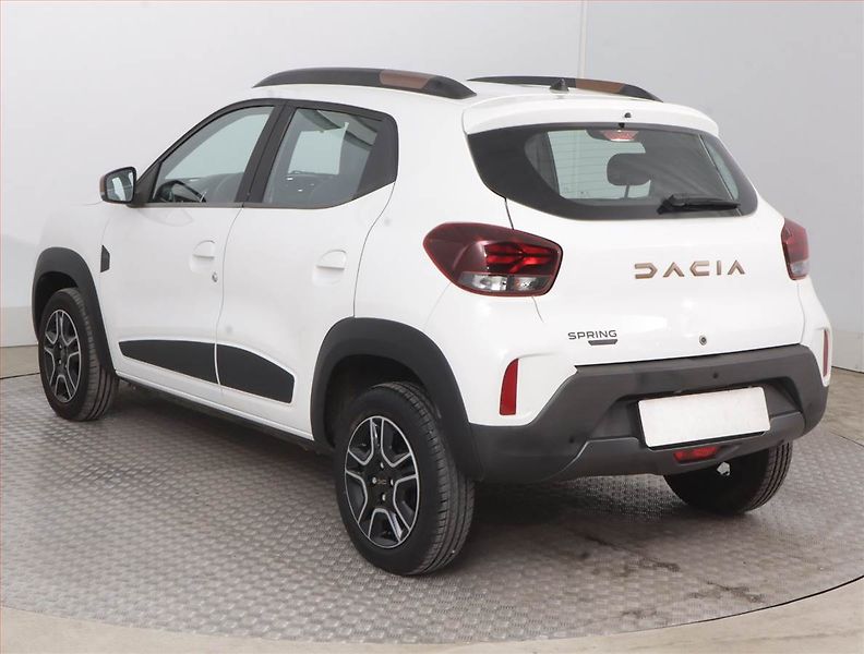 Dacia Spring (2024) Electric 65 (27 kWh), SoH 97% - fotka 4 z 17