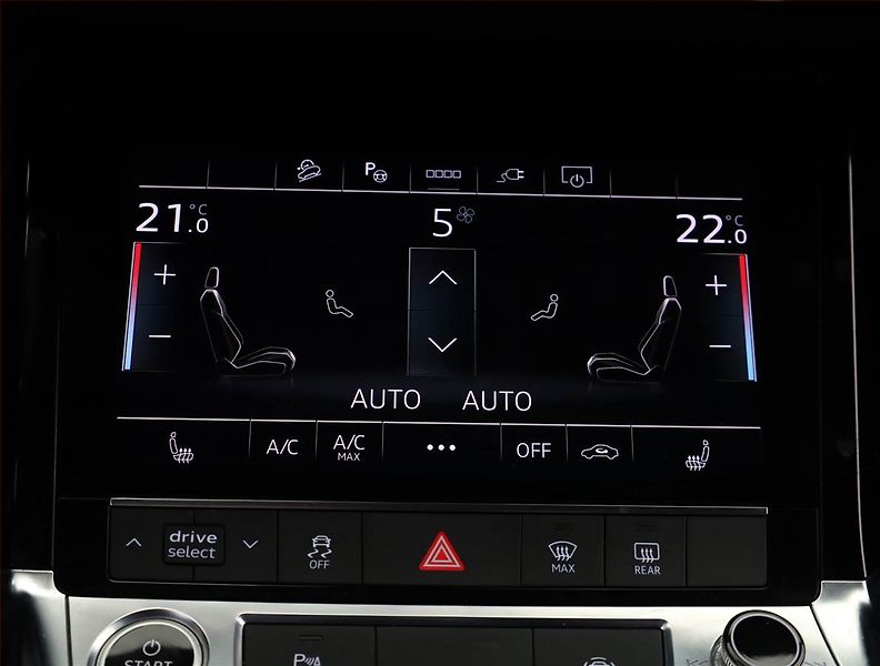 Audi e-tron (2022) 50 quattro, SoH 93% - fotka 12 z 20