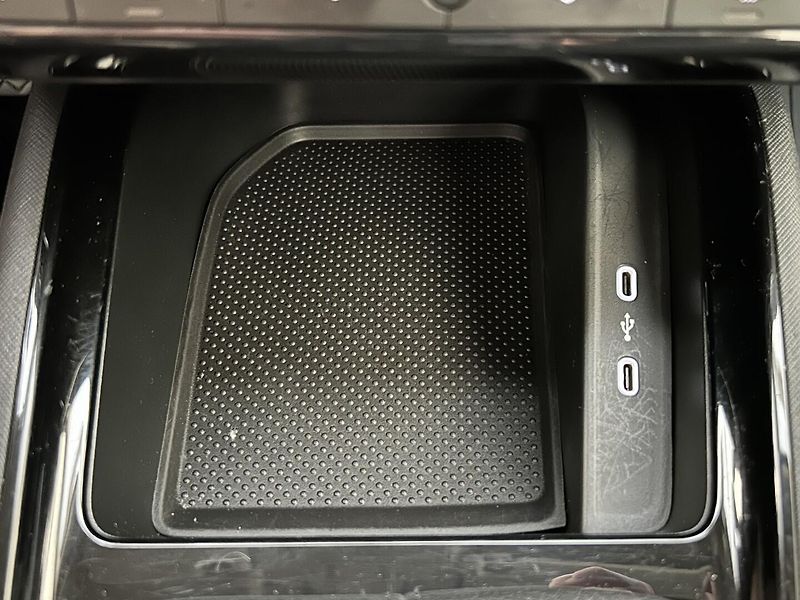 Škoda Kamiq 1.0 TS Selection - fotka 21 z 30
