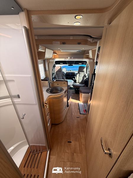 Hymer Ostatní (2019) B680 Mercedes Plná výbava,3,5t - fotka 10 z 34