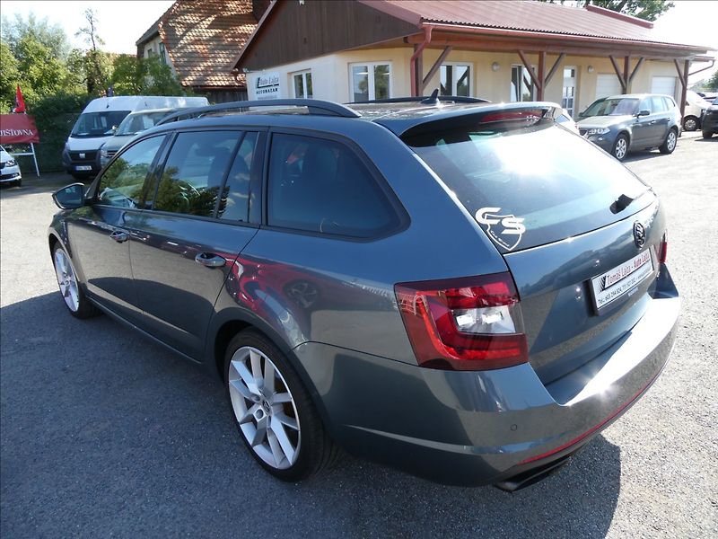 Škoda Octavia 2,0 TDi 135kW RS DSG, serviska - fotka 7 z 49