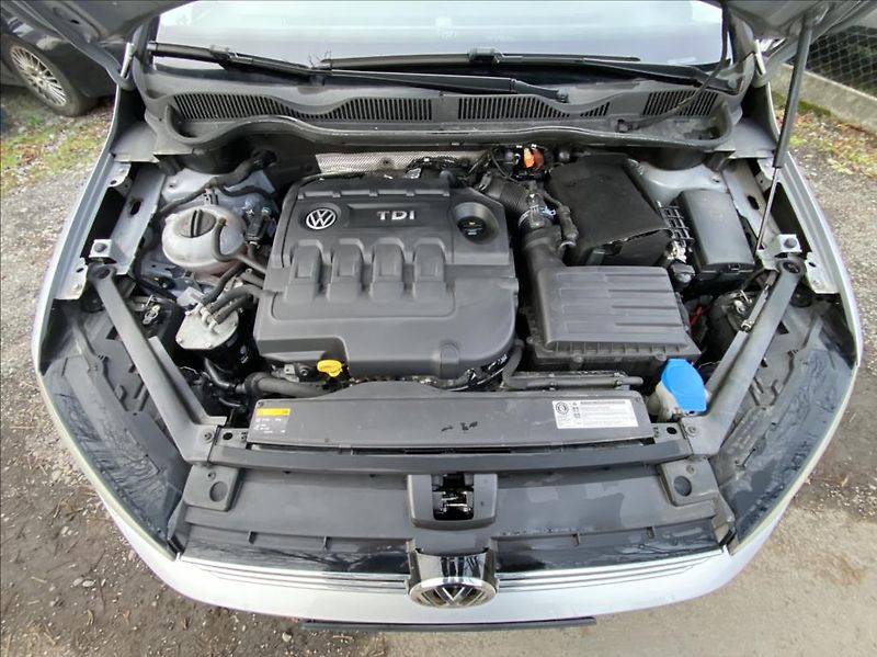 Volkswagen Golf Sportsvan 1,6 TDi 81kW  Serviska,Navigac - fotka 38 z 46