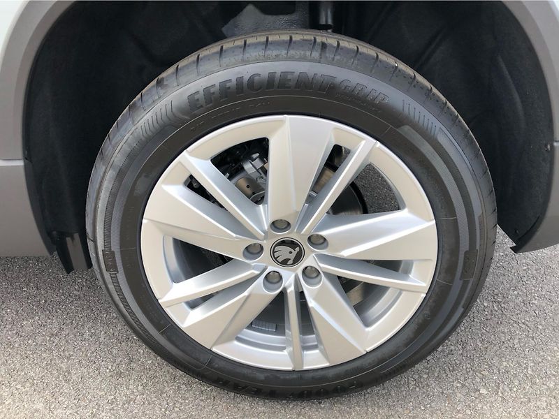 Škoda Karoq (2026) 1,5 TSI - fotka 14 z 30