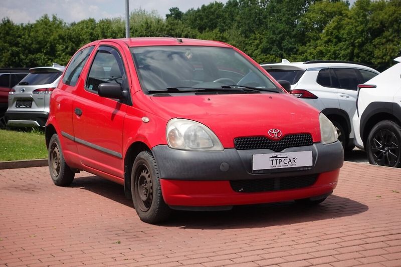 Toyota Yaris 1,0VVTi 50kW - fotka 2 z 6
