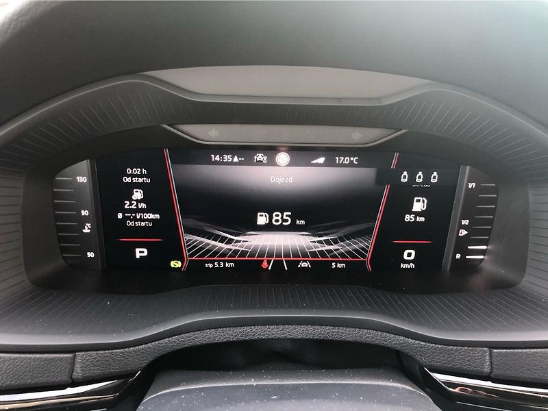 Škoda Karoq 1,5 TSI - fotka 19 z 30