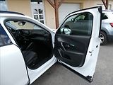 Peugeot 2008 1,2 PureTech 96kW AT8, ALLURE - náhled 25