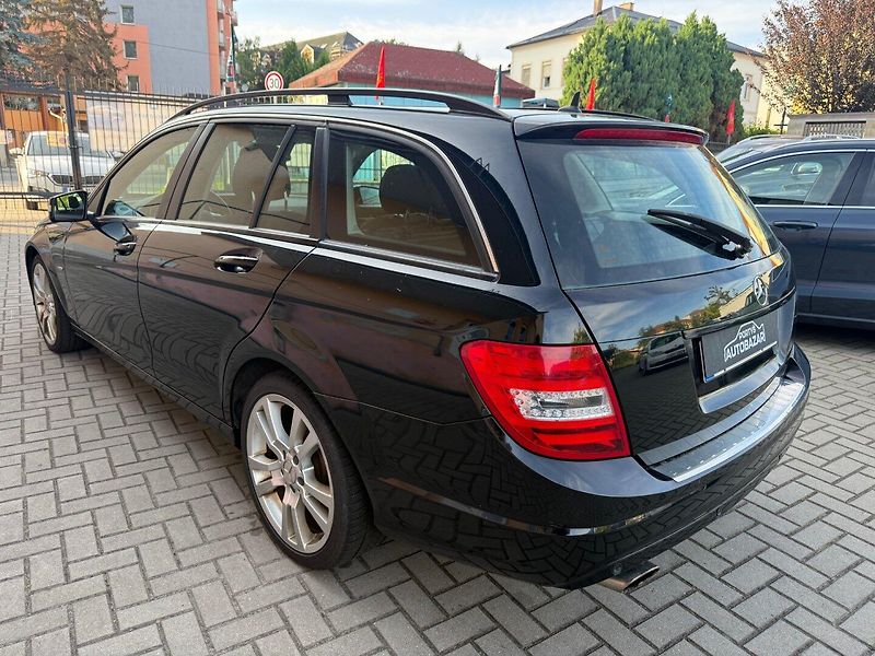 Mercedes-Benz Třídy C 2.2 CDI - AMG Paket - Facelift - fotka 6 z 14