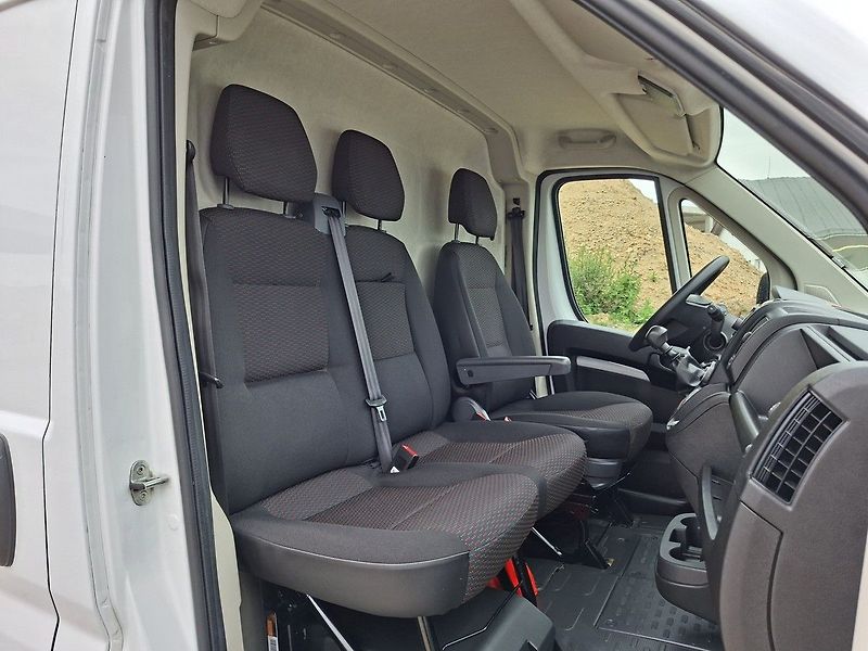 Opel Movano FG 4350 L4H3 2,2 BHDi 165k M6 - fotka 15 z 20