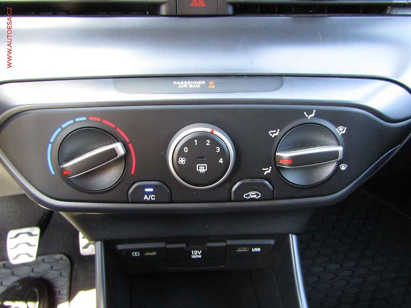 Hyundai Bayon (2024) 1.2MPi, 1.maj,ČR, AC, temp - fotka 14 z 17