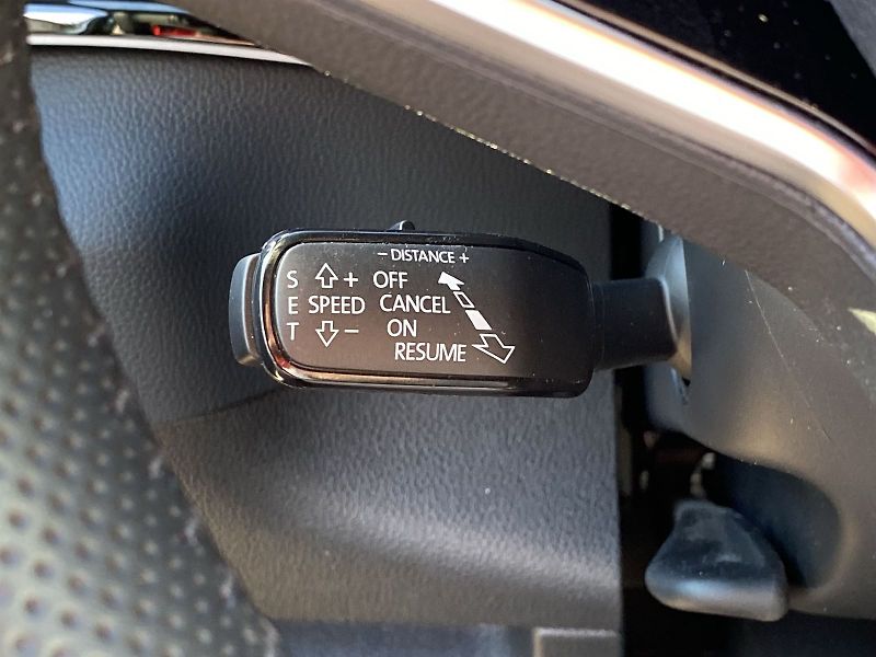 Škoda Karoq (2025) 2.0 TDI 4x4 DSG Sportline - fotka 15 z 38