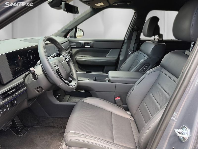 Hyundai Santa Fe (2025) 1,6 TGDI PHEV 4WD AT CALLIG 7S - fotka 5 z 12