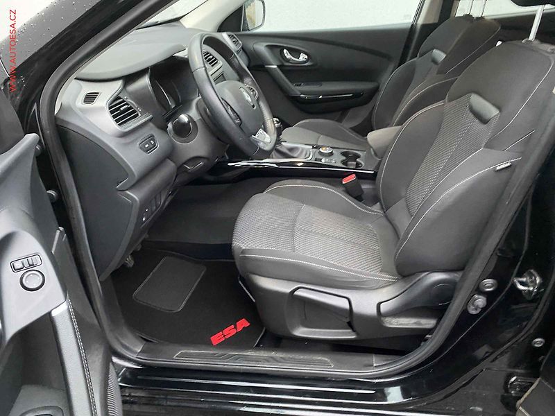 Renault Kadjar (2016) 1.2TCe, Zen, navi, kamera - fotka 9 z 17