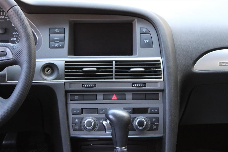 Audi A6 2.7 TDI V6 Avant / 132 kW / Qu - fotka 19 z 36