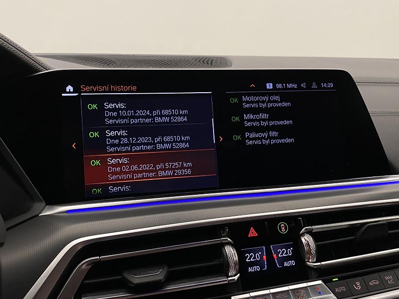 BMW X5 M50D xDrive CZ AUT REZERVACE - fotka 60 z 123