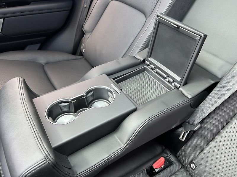 Land Rover Range Rover VOGUE MY 21,5 D300 - fotka 32 z 37