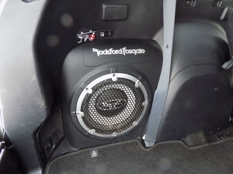 Mitsubishi Outlander (2012) 2.2DI-D/AWD/1.Maj.ČR/7.míst/ - fotka 9 z 45