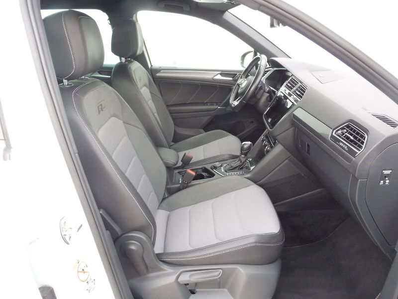 Volkswagen Tiguan (2018) Highline 2,0 TDI 140kW DSG 4MO - fotka 9 z 28