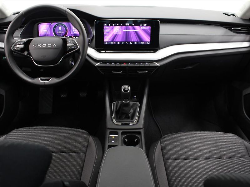 Škoda Octavia 1,5 TSi 110kW Select. 5l-Zar. - fotka 8 z 23